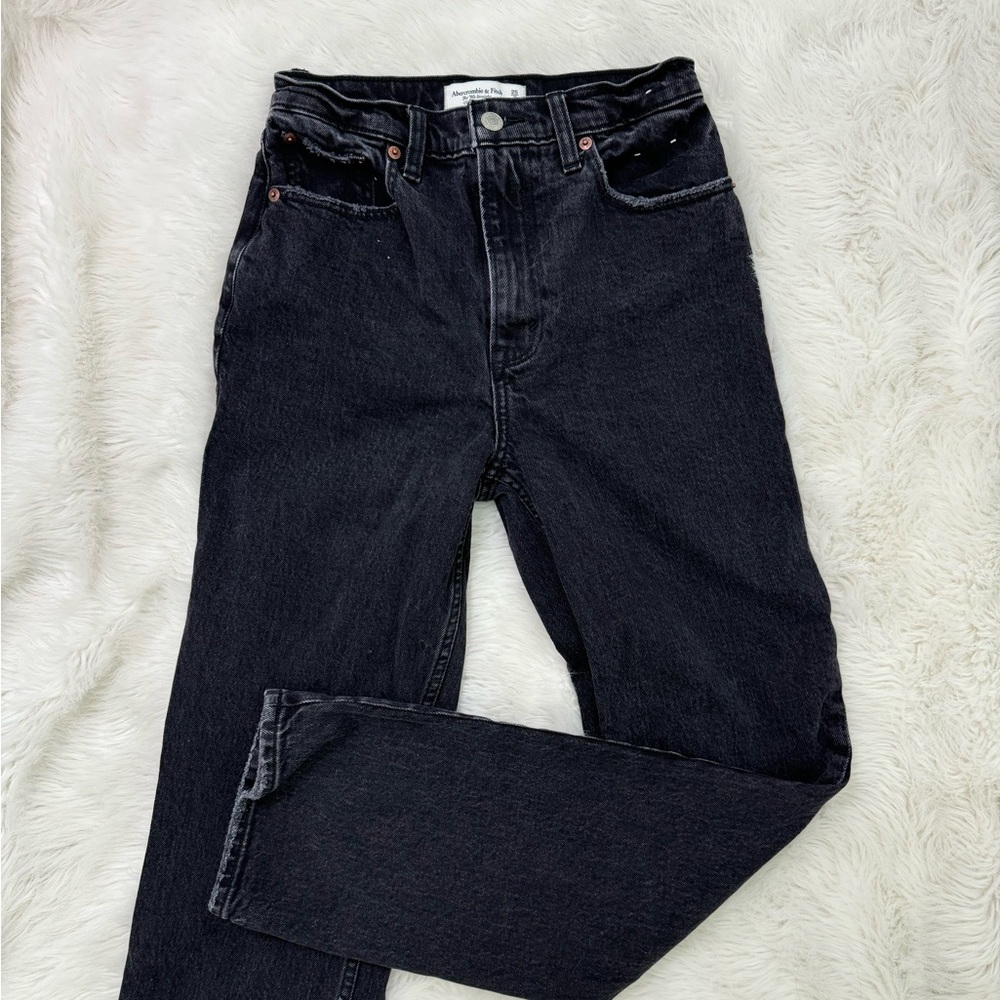 Abercrombie & Fitch 90’s Straight Ultra High Rise Jeans